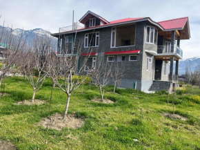 BnBBuddy Luxury Heritage Villa in Shirar Kullu Manali